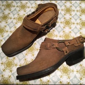 NEW Women’s 9.5 Frye Harness Mule Bootie